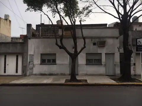 PH 3 amb planta baja con patio a Refaccionar