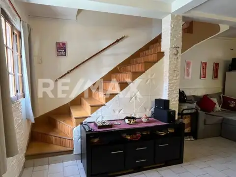 Depto Tipo Casa en Venta con 1 cocheras