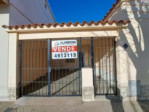 Venta | Casa | 2 o 3 Dormitorios  | Cochera | Capitán Bermúdez | Barrio Celulosa