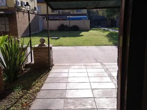 Monseñor Blois al 2200