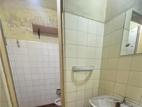 Local en Alquiler en Lomas De Zamora, $ 650.000