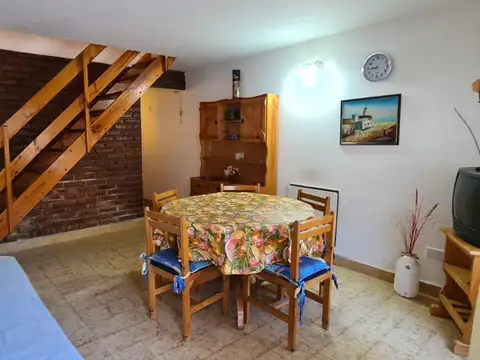 Depto Tipo Casa en Venta de 3 ambientes