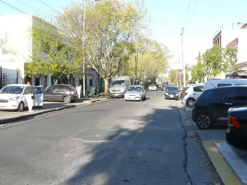 Departamento en Alquiler en Lomas De Zamora, $ 395.000