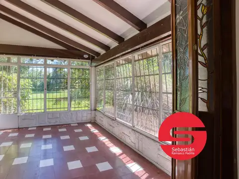 Casa en Venta con 3 cocheras