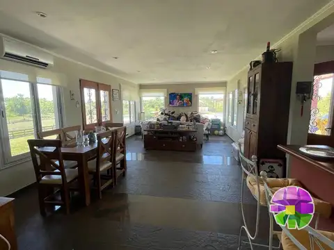 Chacra de 3 dormitorios con plantacion de pecan en Villa Paranacito