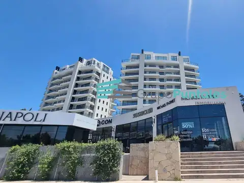 Departamento de 2 ambientes en Vista Golf con hermoso balcón y vista abierta Canning