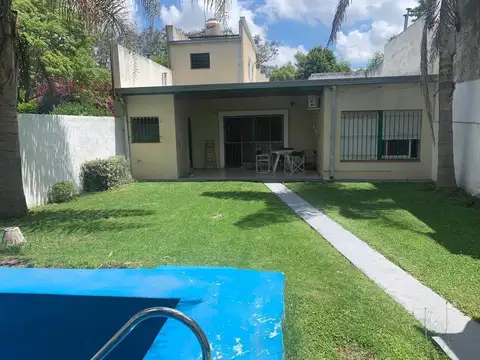 Casa en Venta en Manuel B Gonnet, USD 180.000