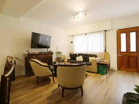 VENTA PH TIPO CASA 3 AMB CON TERRAZA - ALMAGRO