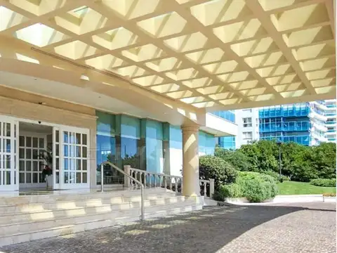 Departamento en Alquiler en Playa Mansa, USD 17.000