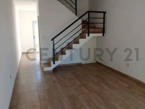 VENTA P.H. A ESTRENAR 3 AMBIENTES CASTELAR