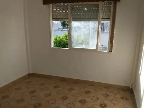 Depto Tipo Casa en Venta en Sarandi, USD 27.000