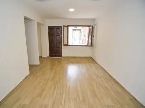 Casa interna (no PH) con Patio - Br. Sgto. Cabral