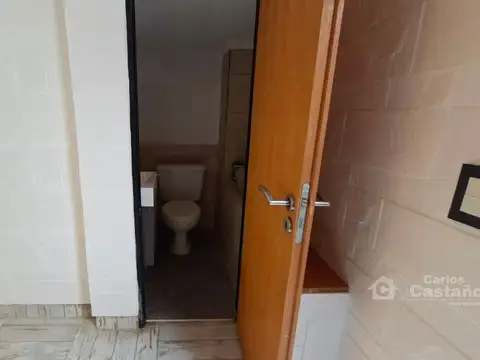 Depto Tipo Casa en Alquiler de 2 dormitorios