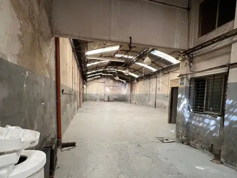 VENTA GALPON EN LA TABLADA