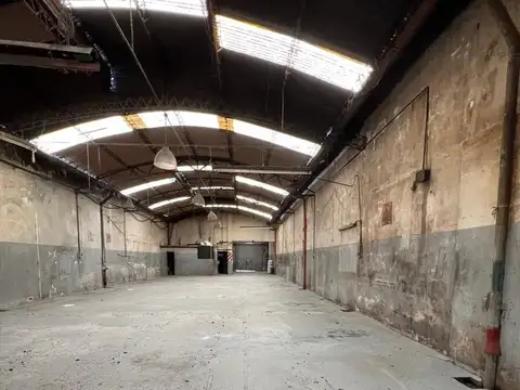 VENTA GALPON EN LA TABLADA