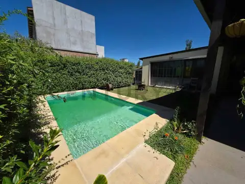 El Lucero 1400, Piso 0