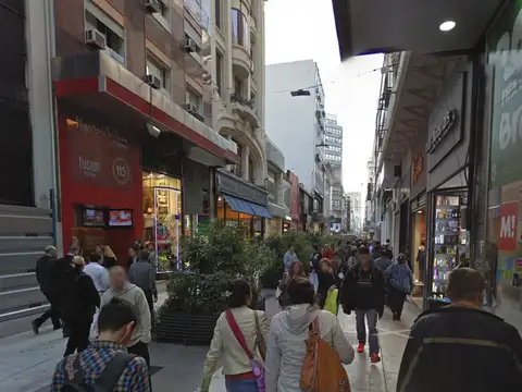 Local en Alquiler Via Púb.