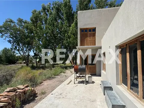 Casa en Venta en Mari Menuco, USD 130.000