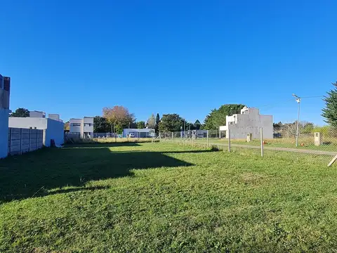 Terreno en Venta en Villa Elisa, USD 27.000