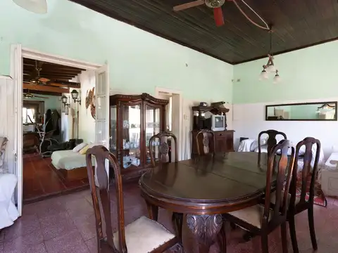 Casa en Venta con 1 cochera