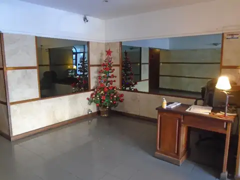 Av. Santa Fé al 400, E/ Ascasubi y Olegario Andrade