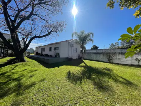 Av. Gral. Eugenio Garzón 1100