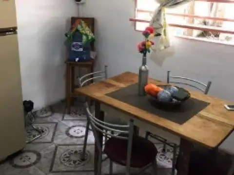Casa en venta - 1 Dormitorio 2 Baños - Villa Carlos Paz