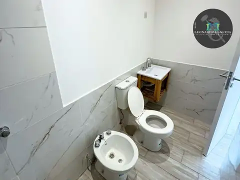 VENTA PH 2 AMB. PLANTA BAJA RECICLADO C/PATIO PEQUEÑO