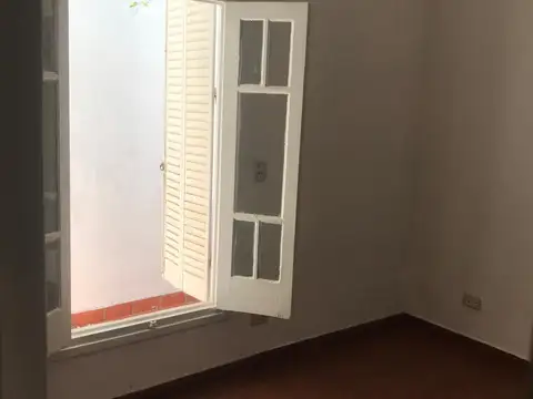 Depto Tipo Casa en Alquiler de 2 ambientes