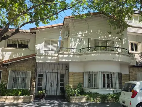 CASA EN VENTA 5TA SECCION  IDEAL USO COMERCIAL