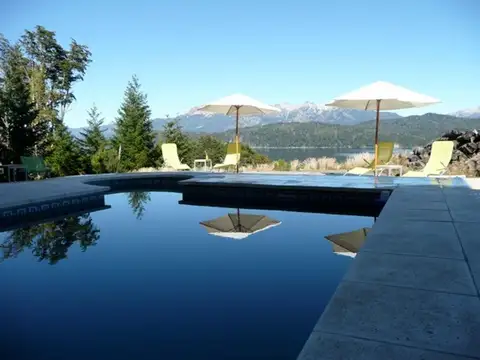 Hotel en Venta en Puerto Manzano, USD 1.950.000