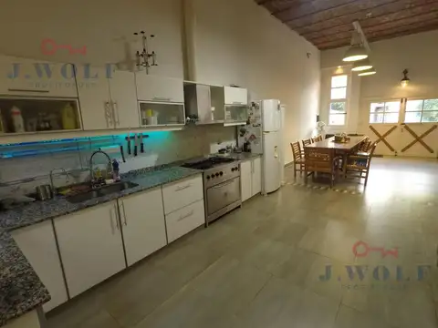 Depto Tipo Casa 4 ambientes con 2 baños