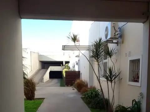 José M. Paz  al 400