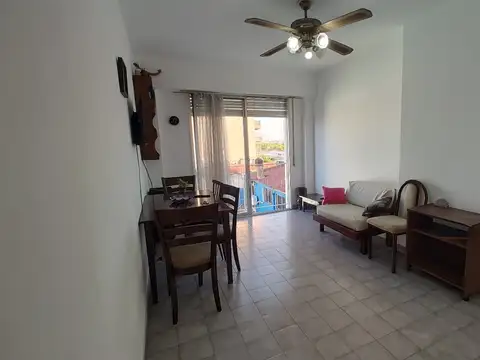 Departamento 2 Ambientes Balcon Frances Lateral Vista abierta Excel . Ubicacion