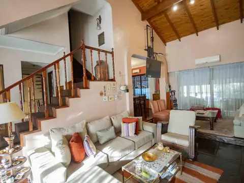 Casa en Venta de 4 dormitorios