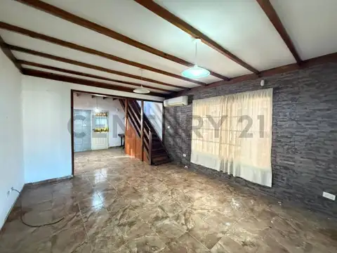 Casa 3 ambientes con 2 baños
