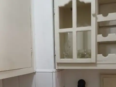 Se alquila un departamento 2 ambientes amoblado a frente - Microcentro