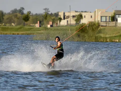 Venta Lote Araucarias Puertos del Lago Hermosa Orientación Acepta FINANCIACION