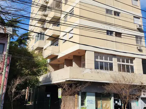 Departamento en venta en San Fernando Vias  /  Centro 3 ambientes muy luminoso !