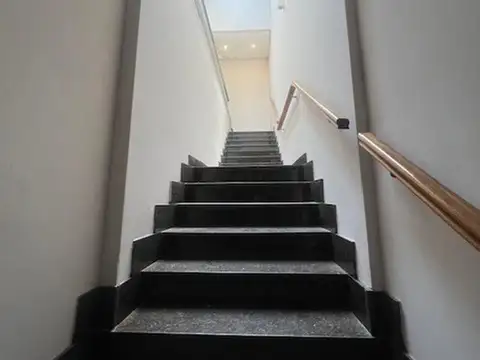 Alquiler oficina en foco comercial de Liniers