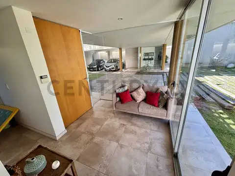 Depto Tipo Casa en Venta en Ringuelet, USD 145.000