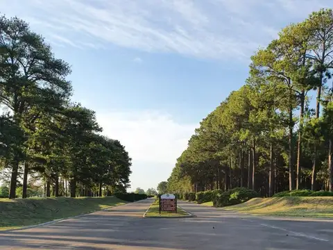 Terreno en Venta en Los Pinares Country Club, USD 1