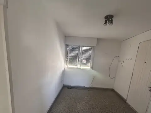 Catamarca 100, Piso 1