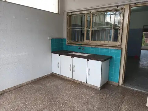 Depto Tipo Casa en Alquiler de 4 ambientes