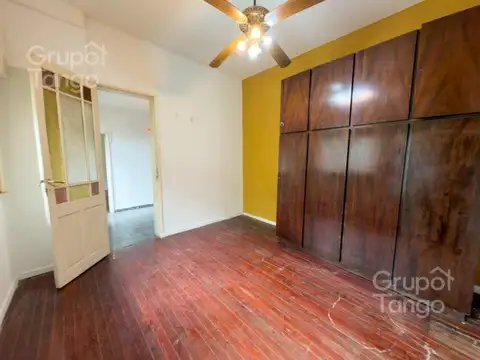 Depto Tipo Casa en Venta en Mataderos, USD 96.000