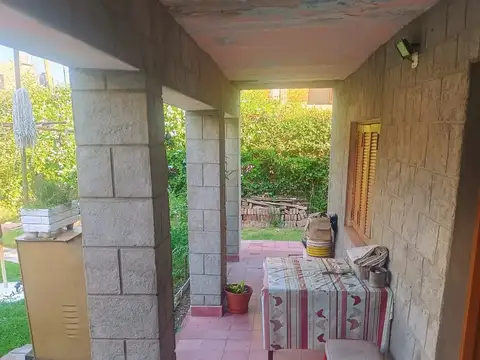 Casa 3 ambientes con 1 baño