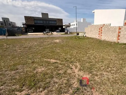 Terreno en Venta en Terrazas De Manantiales, USD 96.000