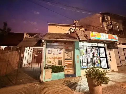 Casa en 2 plantas con 3 dormitorios y 2 locales