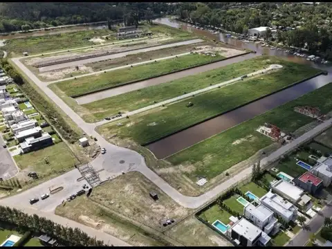 Boulevard de Todos los Santos 2000