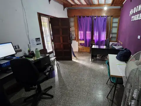Casa 5 ambientes con 1 baño